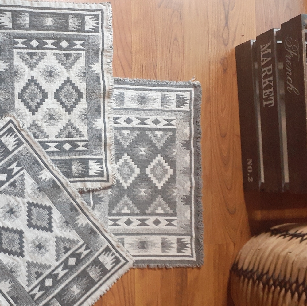 Boho aztec fringe grey white place mats/plant mats